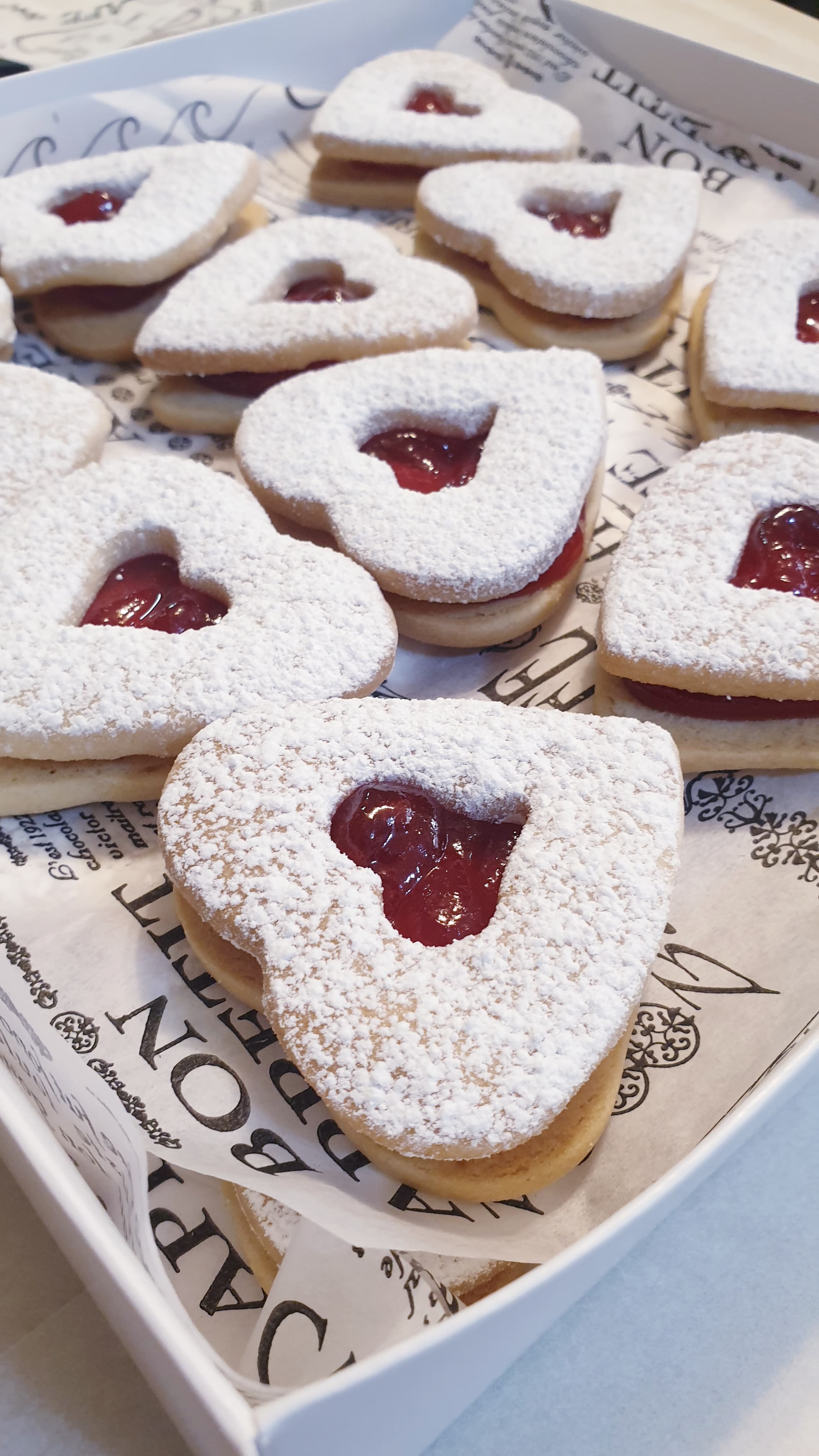 Linzer Cookies