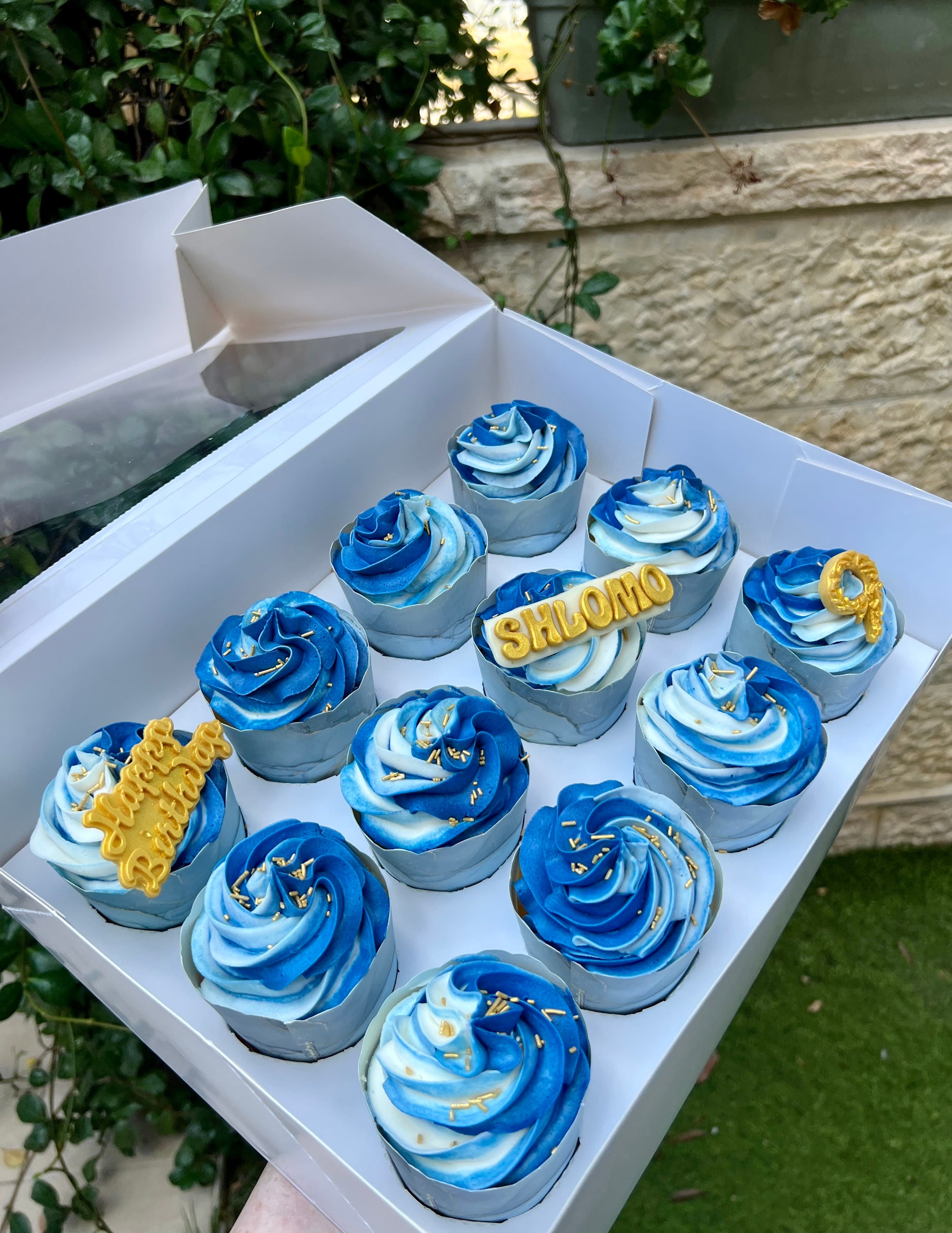 Name Topper Cupcakes