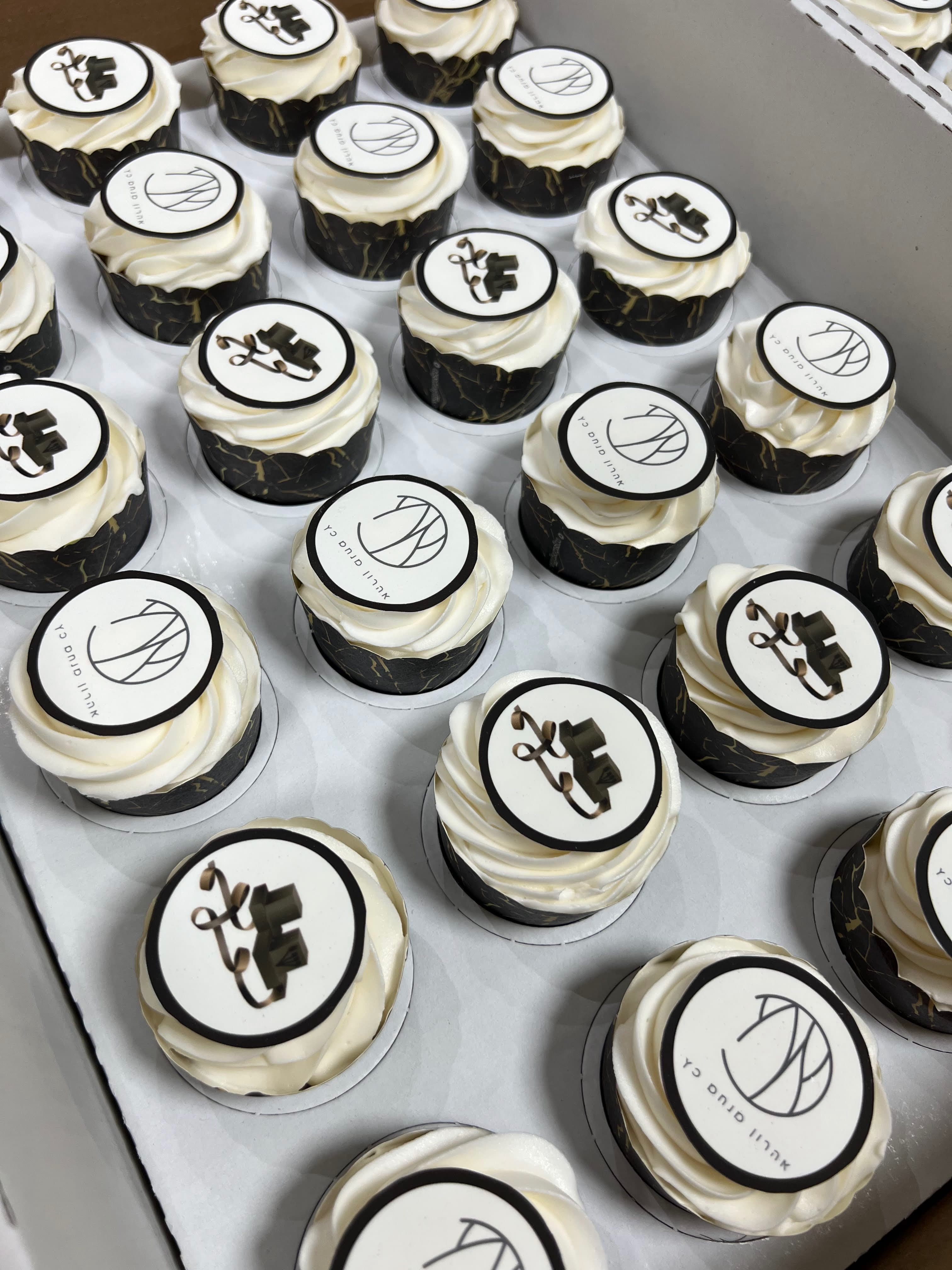 Edible Print Topper Cupcakes